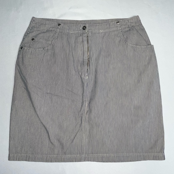 Jones New York Dresses & Skirts - Jones New York Sport Knee Length Pencil Skirt